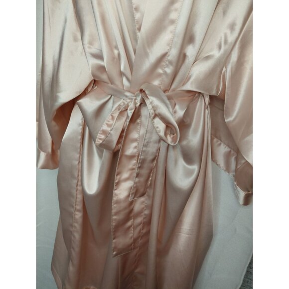 Bridesmaid Satin Robe By Girl Extraordinaire 1X/2X Light Pink - Picture 6 of 6
